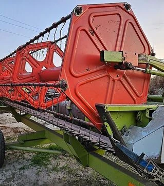 Зерноуборочный комбайн Claas Mega 360, 2005 г.в, 3000 м/ч, б/у