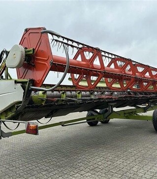 Зернозбиральний комбайн Claas Lexion 560, 2006 р.в, 4717 м/год, б/в