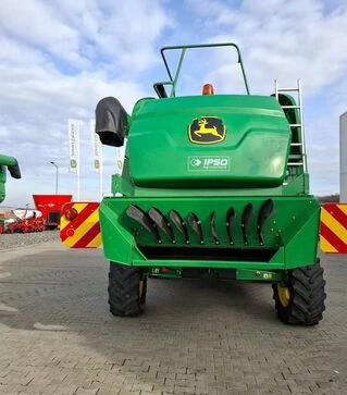 Зерноуборочный комбайн John Deere W440, 2017 г.в, 2395 м/ч, б/у