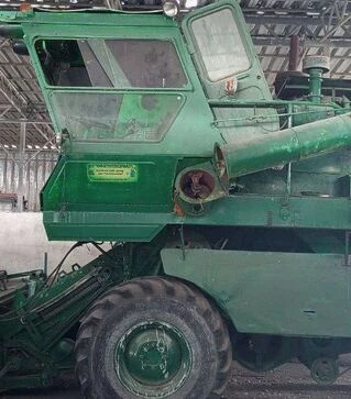 Зернозбиральний комбайн Rostselmash СК-5М-1, 2004 р.в, 5000 м/год, б/в