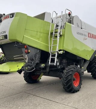 Зернозбиральний комбайн Claas Lexion 530 Montana, 2004 р.в, 3327 м/год, б/в