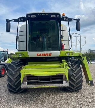 Зернозбиральний комбайн Claas Lexion 600, 2006 р.в, 4100 м/год, б/в