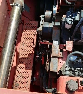 Зерноуборочный комбайн Massey Ferguson 40, 1995 г.в, 5000 м/ч, б/у