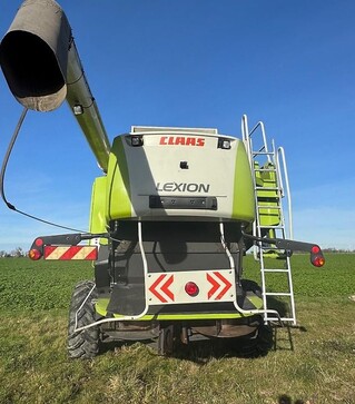 Зернозбиральний комбайн Claas Lexion 600, 2006 р.в, 3583 м/год, б/в
