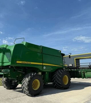 Зерноуборочный комбайн John Deere S690i, 2009 г.в, 4000 м/ч, б/у