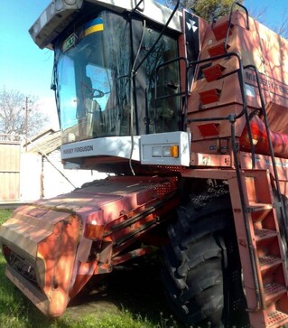 Зернозбиральний комбайн Massey Ferguson 40, 1997 р.в, 5000 м/год, б/в