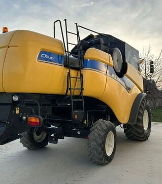 Зерноуборочный комбайн New Holland CX 5.80, 2013 г.в, 2300 м/ч, б/у