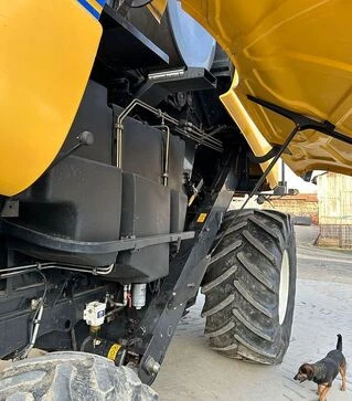 Зерноуборочный комбайн New Holland CX 5.80, 2013 г.в, 2300 м/ч, б/у