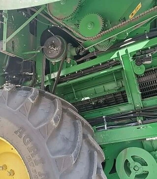 Зернозбиральний комбайн John Deere S 690i, 2016 р.в, 2125 м/год, б/в