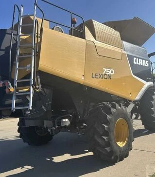 Зернозбиральний комбайн Claas Lexion 750, 2013 р.в, 2320 м/год, б/в