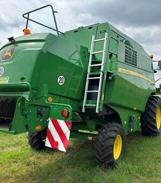 Зернозбиральний комбайн John Deere W330, 2015 р.в, 668 м/год, б/в