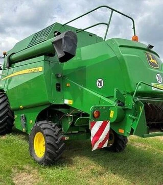 Зернозбиральний комбайн John Deere W330, 2015 р.в, 668 м/год, б/в