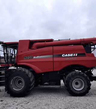 Зернозбиральний комбайн Case IH 9230, 2014 р.в, 3153 м/год, б/в