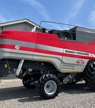 Зерноуборочный комбайн Massey Ferguson 7370, 2012 г.в, 1080 м/ч, б/у