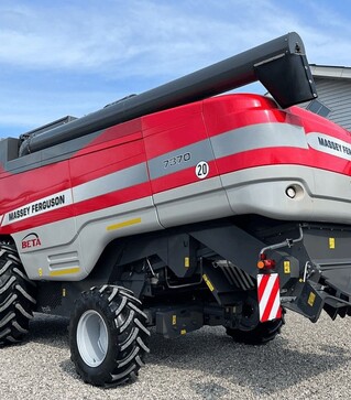Зерноуборочный комбайн Massey Ferguson 7370, 2012 г.в, 1080 м/ч, б/у