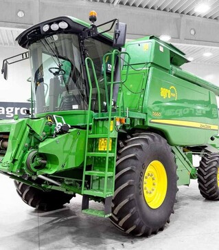 Зернозбиральний комбайн John Deere T660, 2011 р.в, 3679 м/год, б/в