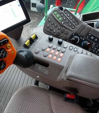 Зернозбиральний комбайн John Deere T660, 2012 р.в, 3216 м/год, б/в