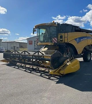 Зернозбиральний комбайн New Holland CX 8080, 2009 р.в, 2690 м/год, б/в