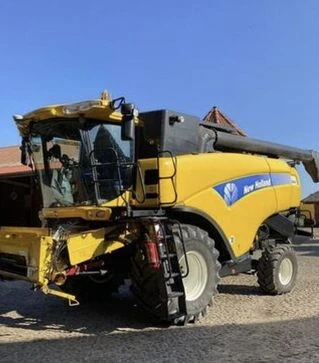 Зернозбиральний комбайн New Holland CX 8040, 2010 р.в, 2637 м/год, б/в