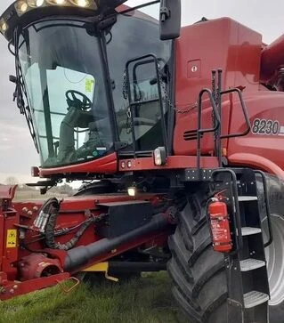 Зернозбиральний комбайн Case IH Axial-Flow 8230, 2013 р.в, 3398 м/год, б/в
