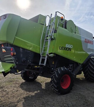Зернозбиральний комбайн Claas Lexion 660, 2012 р.в, 3205 м/год, б/в