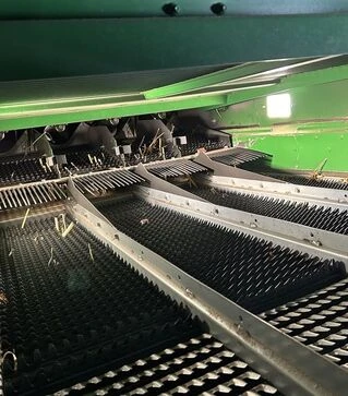 Зернозбиральний комбайн John Deere S670, 2014 р.в, 2542 м/год, б/в