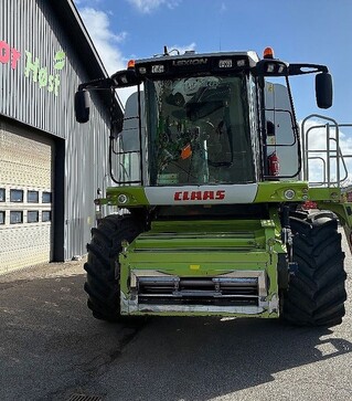 Зернозбиральний комбайн Claas Lexion 600, 2009 р.в, 3266 м/год, б/в