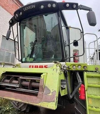 Зерноуборочный комбайн Claas Lexion 740, 2012 г.в, 2250 м/ч, б/у