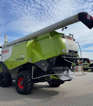 Зернозбиральний комбайн Claas Lexion 770TT, 2011 р.в, 5211 м/год, б/в