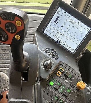 Зерноуборочный комбайн Claas Lexion 560, 2008 г.в, 5107 м/ч, б/у