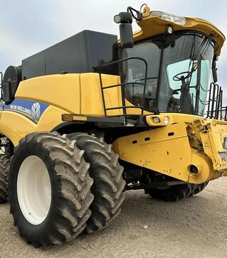 Зернозбиральний комбайн New Holland CR 8080, 2012 р.в, 2647 м/год, б/в