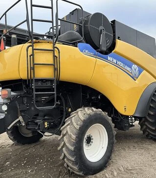 Зернозбиральний комбайн New Holland CR 8080, 2012 р.в, 2647 м/год, б/в