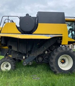 Зернозбиральний комбайн New Holland CSX7080, 2011 р.в, 4573 м/год, б/в