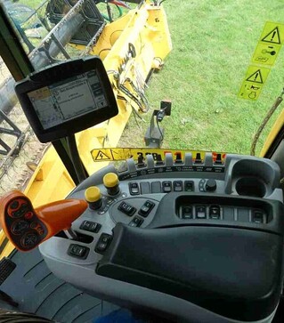 Зернозбиральний комбайн New Holland CR 9090, 2011 р.в, 2200 м/год, б/в
