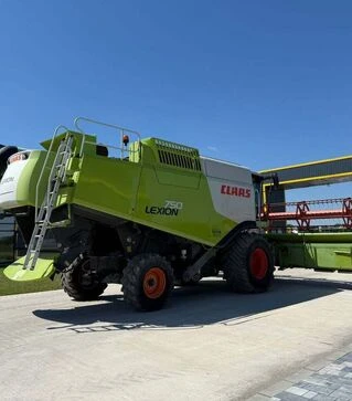 Зернозбиральний комбайн Claas Lexion 750, 2011 р.в, 4732 м/год, б/в