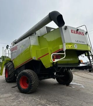 Зерноуборочный комбайн Claas Lexion 480, 2002 г.в, 5500 м/ч, б/у