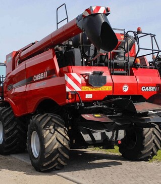 Зернозбиральний комбайн Case IH 8230, 2014 р.в, 3872 м/год, б/в