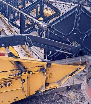 Зерноуборочный комбайн New Holland TC 5080, 2008 г.в, 5000 м/ч, б/у