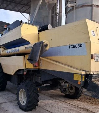 Зерноуборочный комбайн New Holland TC 5080, 2008 г.в, 5000 м/ч, б/у