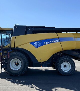 Зернозбиральний комбайн New Holland CX8090, 2011 р.в, 3025 м/год, б/в