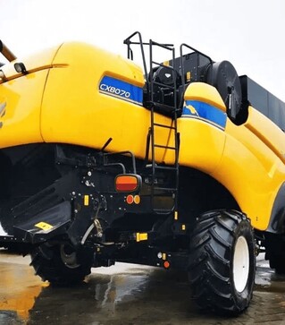 Зерноуборочный комбайн New Holland CX 8070, 2014 г.в, 2333 м/ч, б/у