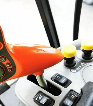 Зерноуборочный комбайн New Holland CX 8070, 2014 г.в, 2333 м/ч, б/у