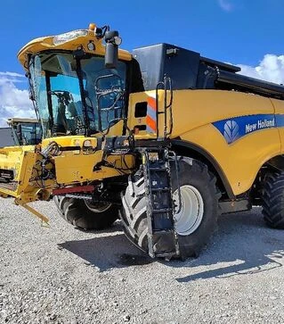 Зернозбиральний комбайн New Holland CX 8090, 2013 р.в, 2692 м/год, б/в