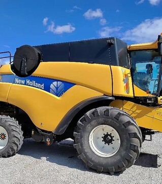 Зернозбиральний комбайн New Holland CX8090, 2013 р.в, 2692 м/год, б/в
