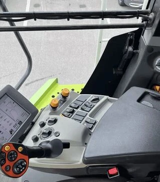 Зернозбиральний комбайн Claas Lexion 750, 2011 р.в, 4872 м/год, б/в