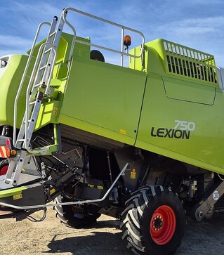 Зернозбиральний комбайн Claas Lexion 750, 2012 р.в, 3467 м/год, б/в