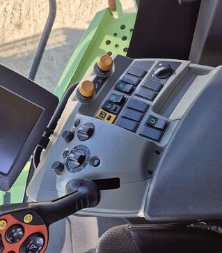 Зернозбиральний комбайн Claas Lexion 750, 2012 р.в, 3467 м/год, б/в