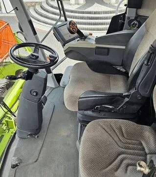 Зернозбиральний комбайн Claas Lexion 650, 2011 р.в, 3030 м/год, б/в