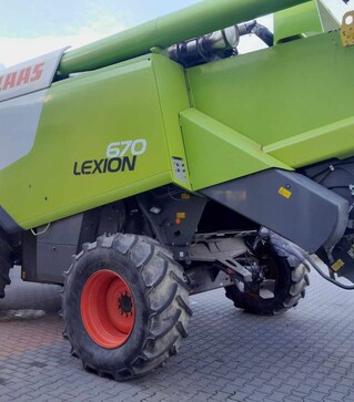 Зернозбиральний комбайн Claas Lexion 670, 2013 р.в, 3950 м/год, б/в