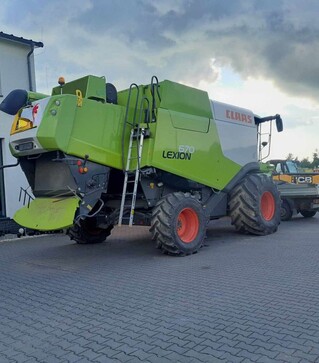 Зернозбиральний комбайн Claas Lexion 670, 2013 р.в, 3950 м/год, б/в
